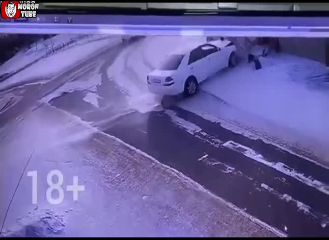 Video: After being struck by an intoxicated or unconscious motorist, two people miraculously survive